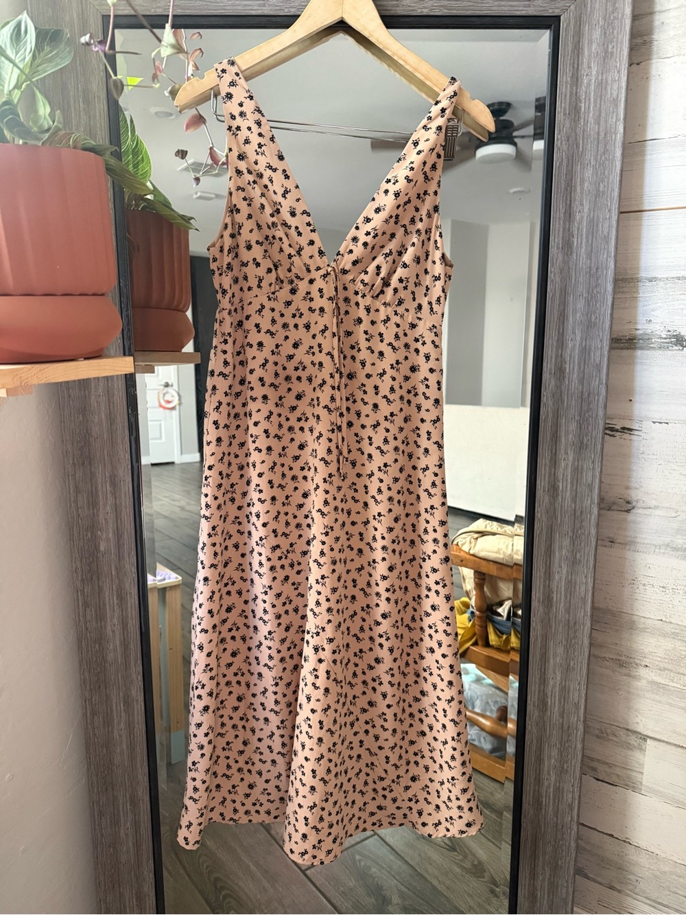 Chelsea28 Blush Pink Floral Midi Slip Dress